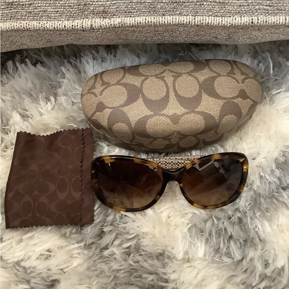 Coach Brown Spotty Tortoise Sunglasses w/ Rhinestone Accents w/ OG case & Cloth - Picture 2 of 7